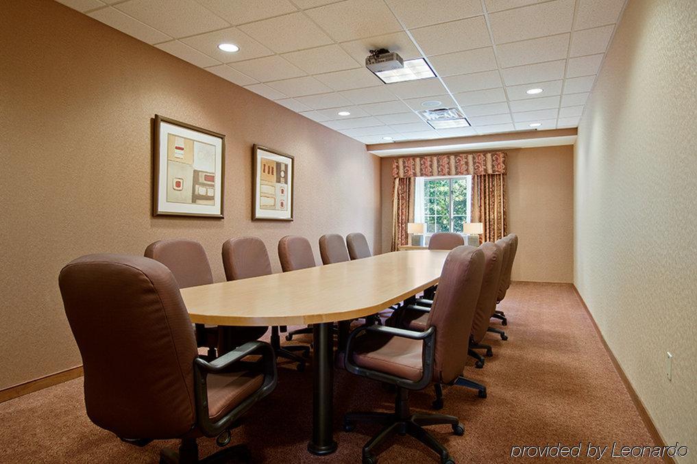 Holiday Inn Express & Suites Charlottesville - Ruckersville, An Ihg Hotel Экстерьер фото