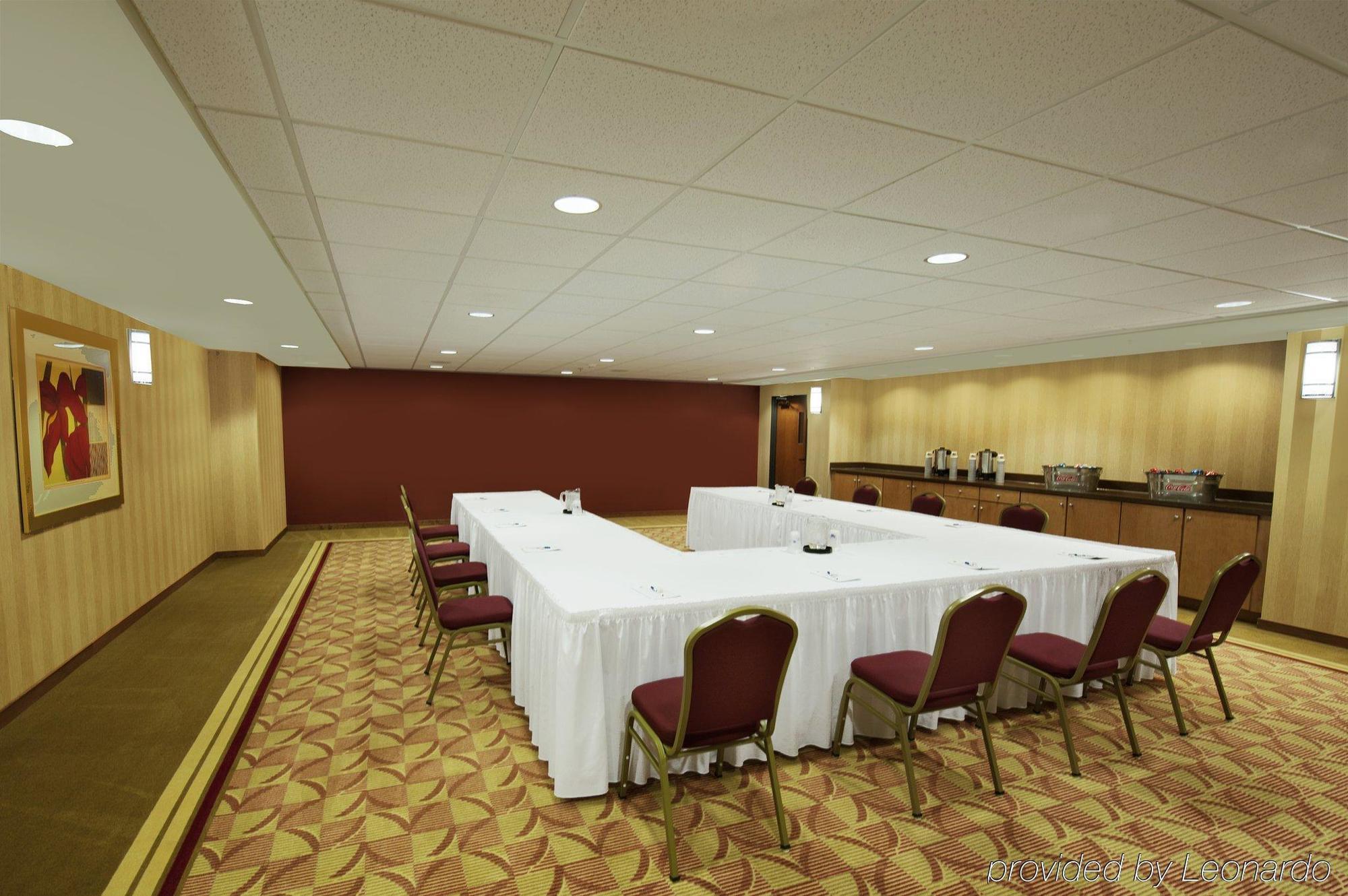 Holiday Inn Express & Suites Charlottesville - Ruckersville, An Ihg Hotel Экстерьер фото