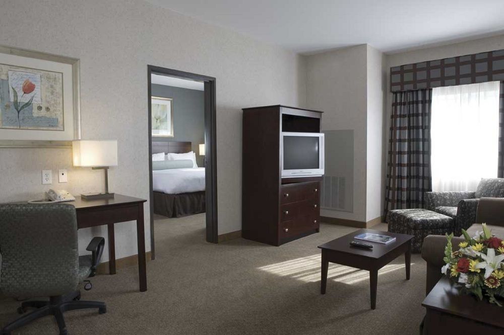 Holiday Inn Express & Suites Charlottesville - Ruckersville, An Ihg Hotel Экстерьер фото